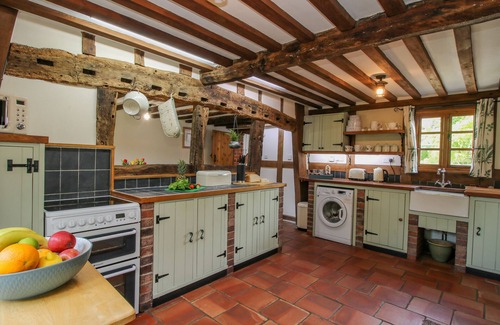 Lydbury North Cottage | Pet-Friendly Retreat with Open Fire in Lydbury North