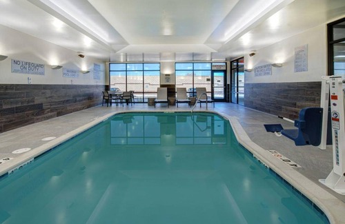 Lancaster Hotel | Elegant 5-Star Hotel for Families with Pool and Dining