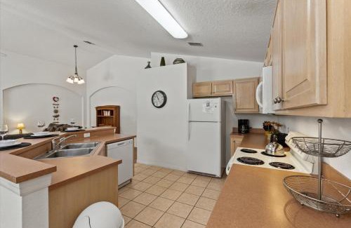 Cumbrian Lakes House | Relax at 4676 Cumbrian Lakes with Pool and Hot Tub