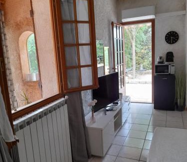 Rocbaron House | 47 impasse des tambourinaires rocbaron