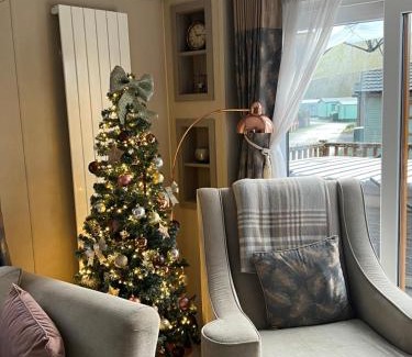 Troutbeck Bridge House | Discover 48 Pony Meadow - Pet Friendly & Family-Friendly Fun