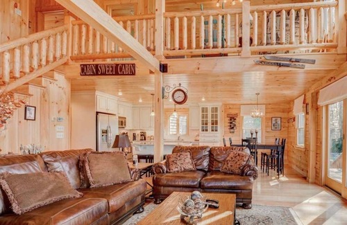 Whitefield House | Modern Log Home with Scenic Views and Family-Friendly Amenities