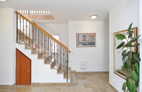 Rovinj Apartment | Cozy 2-Bedroom Apartment with Kitchen for Up to 4 Guests