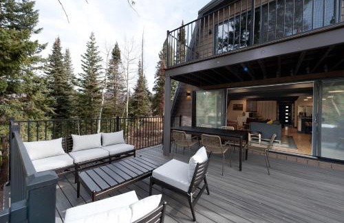 Purgatory House | Discover 49330 Highway 550: Pet & Child-Friendly Haven