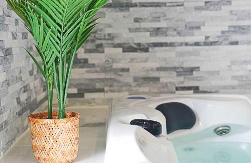 Verdelot House | Relax at 4AS Spa Paris: Highly Rated with Family-Friendly Amenities