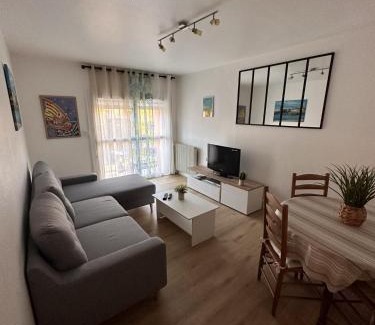 Collioure Apartment | Oceanfront 4-Star Apartment Near the Beach for Families