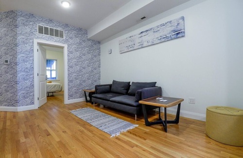 Highland Park Apartment | Cozy Newly Renovated 4BD Apartment with Family-Friendly Amenities
