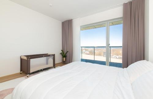Kadriorg Apartment | Modern 4-Star Apartment near Kadriorg with Free Parking