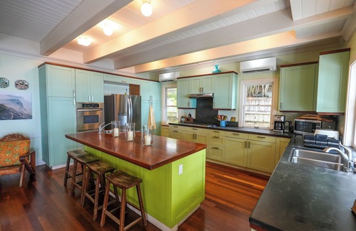 Haleiwa House | 4Bed Beachfront home near Pipeline