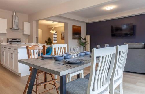 Niagara Falls House | 4bed25 Bathbrand Newniagara Fallssleeps12