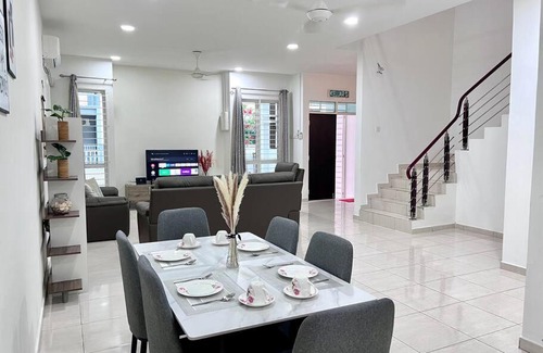 Kuah House | Cozy 4-Bedroom Simfoni Langkawi Homestay with Ocean View
