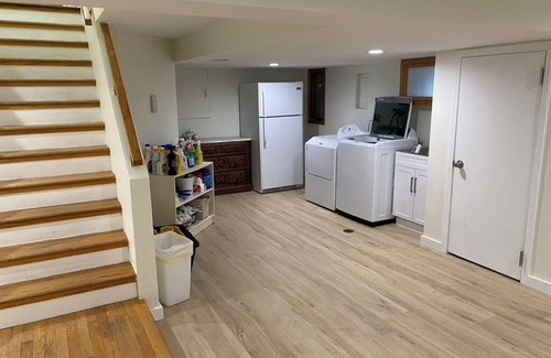 Forestview House | Grand Evanston Home with Great Location and Top Amenities