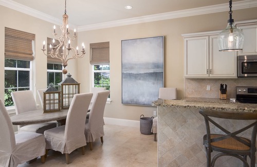Villa Lago House | Beach House with Designer Decor & 2 Golf Carts, Near Pool