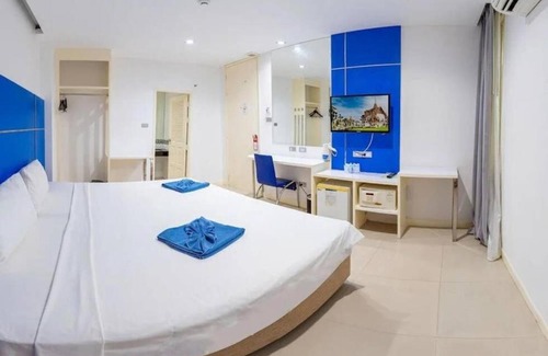 Patong Apartment | Family-Friendly 4BR Elite Hotel Patong, Thailand Awaits You
