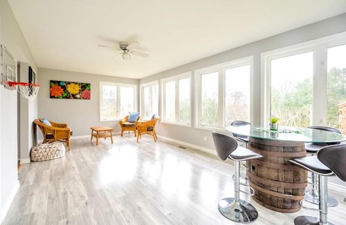 Hamilton House | Family-Friendly 4BR Home with Playground and Backyard Space