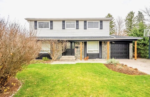 Hamilton House | Family-Friendly 4BR Home with Playground and Backyard Space