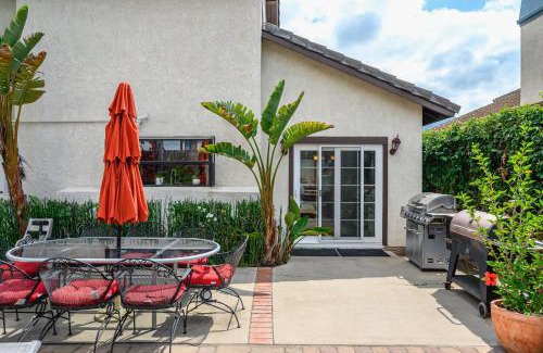 Lake Elsinore House | Charming 4BR Retreat with Heated Pool & Mini Golf Fun