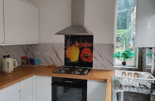 Welling House | 4BR Home Family/Work Stay London
