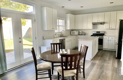 Norcross House | Ideal 4BR Home for Remote Work Near I-85/I-285