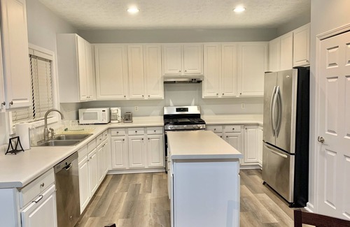 Norcross House | Ideal 4BR Home for Remote Work Near I-85/I-285