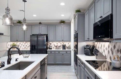 Glendale House | Exceptional 4BR Retreat Near State Farm Stadium with Pool
