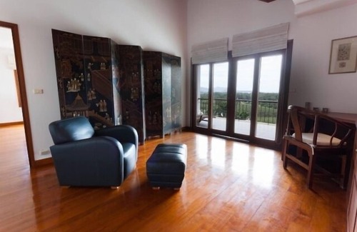 Choeng Thale Villa | Elegant 4BR Villa with Private Pool Near Layan Beach