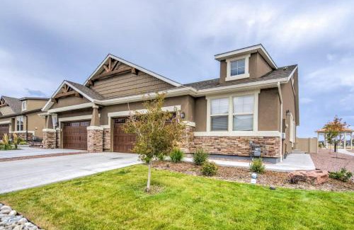 Northgate House | Modern 4BR Townhome Steps from USAFA - Perfect Getaway