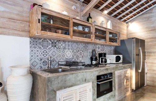 Kerobokan Villa | Family-Friendly 4BR Villa with Private Pool & Breakfast