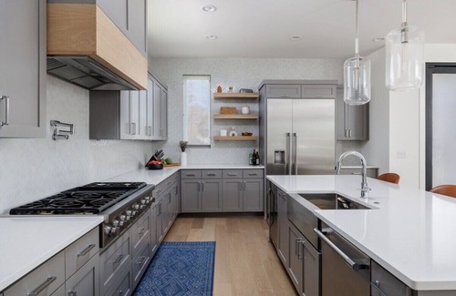 Brentwood House | Family-Friendly Retreat with Pool at Brentwood - Portoro