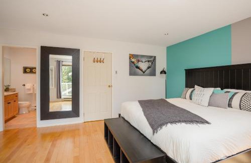Blueberry Hill House | Spacious 4BR Townhome with Garage & Mountain Views in Whistler