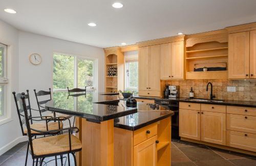 Blueberry Hill House | Spacious 4BR Townhome with Garage & Mountain Views in Whistler