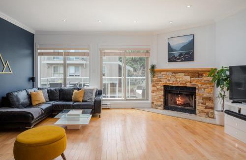 Blueberry Hill House | Spacious 4BR Townhome with Garage & Mountain Views in Whistler