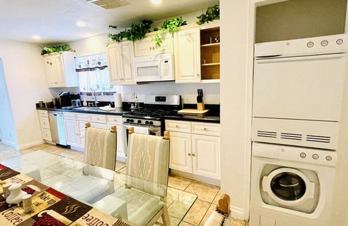 Beverly Green House | Pet-Friendly House Near Las Vegas Strip - Guest Rated 9.6