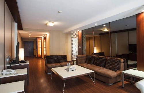 Khlong Toei Nuea Apartment | Ideal Family Retreat in Downtown Bangkok Near BTS & MRT