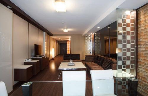 Khlong Toei Nuea Apartment | Ideal Family Retreat in Downtown Bangkok Near BTS & MRT