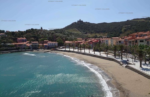Collioure Apartment | Perfect Retreat: Oceanfront Apartment Near the Beach