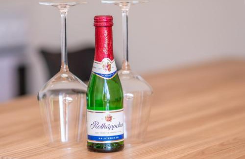 Bad Duerrenberg Apartment | Modern Comfort: 4K TV, Soundbar & Family-Friendly Dining