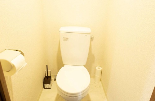 Shinjuku Apartment | Comfortable Retreat with 4 Private Rooms Near Higashi-Shinjuku