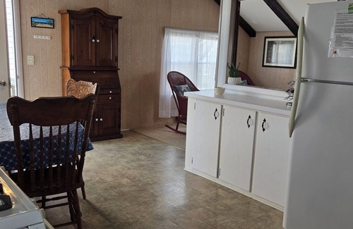 The Dunes House | Oceanfront Retreat: 10/10 Rated, Steps from the Beach!