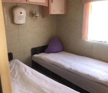 Zgorzelec Other | Cozy Tinyhouse Retreat: Rooms at 4U Pokój in Nature