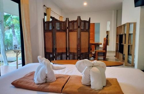 Maret Hotel | Discover 4U Resort Samui: Ocean View & Poolside Bliss