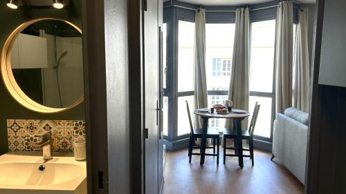 Antigone Apartment | Discover 5ème Ciel: Family-Friendly Concierge Experience