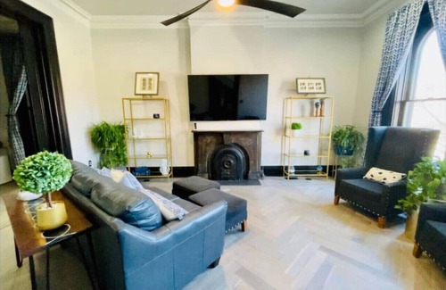 Downtown Indianapolis House | Historic Fletcher Place Home - Ideal for Family Gatherings