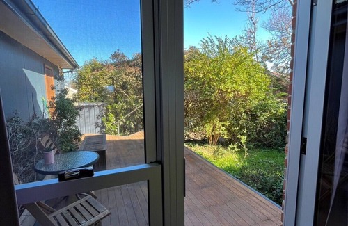 Watson House | Spacious Family Retreat with Hot Tub & Free Parking