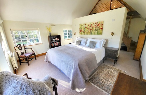 Seer Green Other | Idyllic Farmhouse Stay on Organic Vineyard, 25 Mins from London