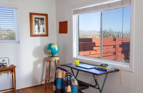 Yucca Valley House | Pet-Friendly Homestead with Panoramic Views & 10/10 Rating