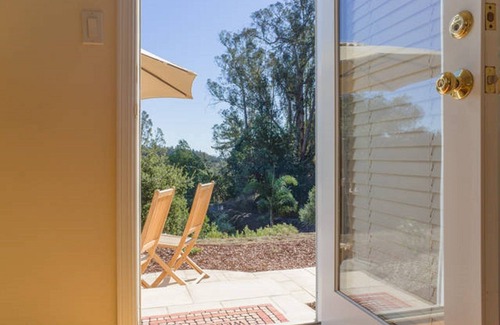 Soquel Apartment | Idyllic Mountain Retreat in the Peaceful Santa Cruz Hills
