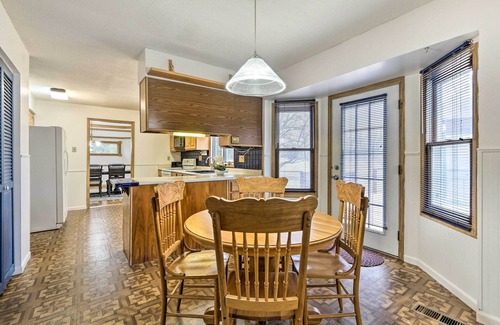 Pickerington Cottage | Family-Friendly 5-Acre Retreat with Woods & Hiking Trails