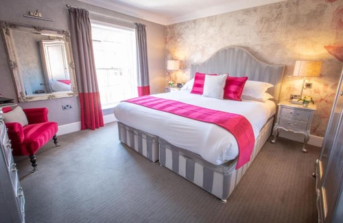 Tarporley House | Accessible Comfort at 5 Arderne for Your Next Stay