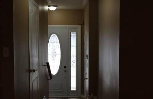 Brampton House | Cozy 5 Basement Suite in Brampton - Near Bramalea Rd Plaza
